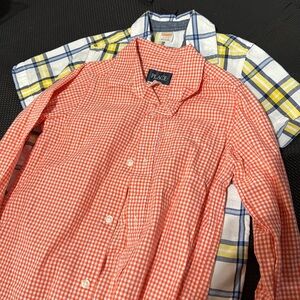 (2) Boys Youth size 5/6 long sleeve and short sleeve shirt